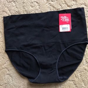 NWT SPANX everyday shaping brief black